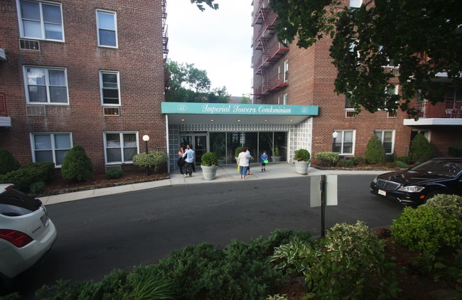 Edificio Imperial Towers - 55 Austin Pl Unidad 6D