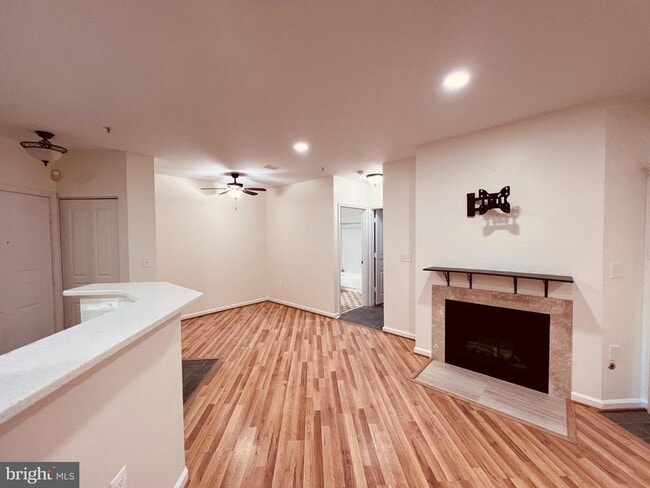 Photo - 2204 Westcourt Ln Unit 113
