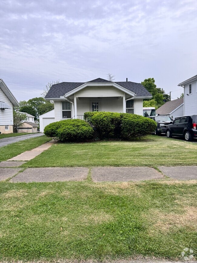 Building Photo - 1226 Edward Dr Rental