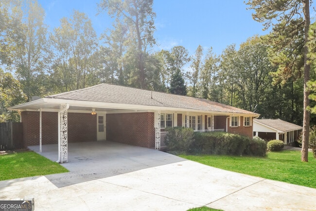 Photo - 1255 Angelia Dr SW