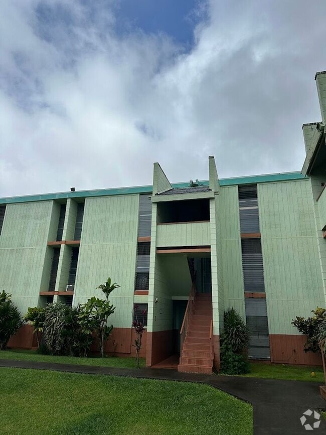 Building Photo - Lalawai Hale 2 bedroom, 1 bath, 1 uncovere... Rental