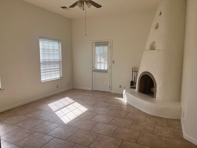 Photo - 2 Bedroom w/ fireplace, gated entrance for privacy and 2 CG