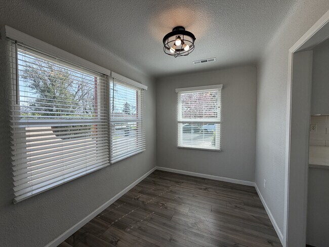 Photo - 221 Walden St