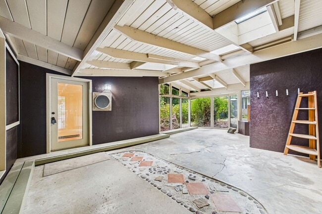 Photo - 2910 Greenbriar Ln Unit A