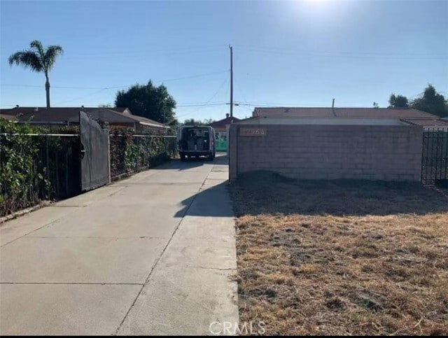 Photo - 12964 Roswell Ave