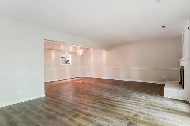 Photo - 6413 Andsley Dr