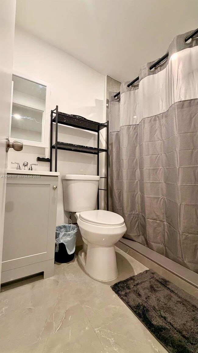 Photo - 2255 SW 33rd Ave Unit 1