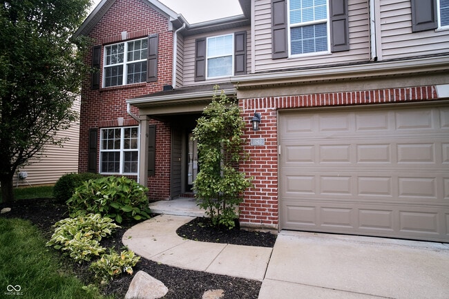 Building Photo - 11813 Traymoore Dr