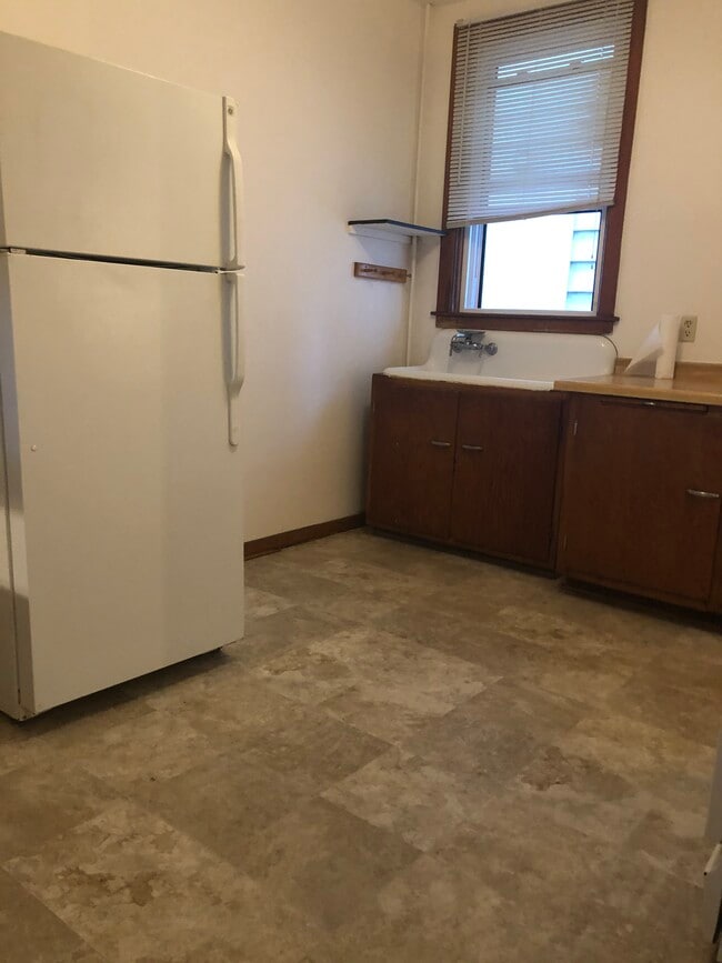 420 N Paterson St Unit 420