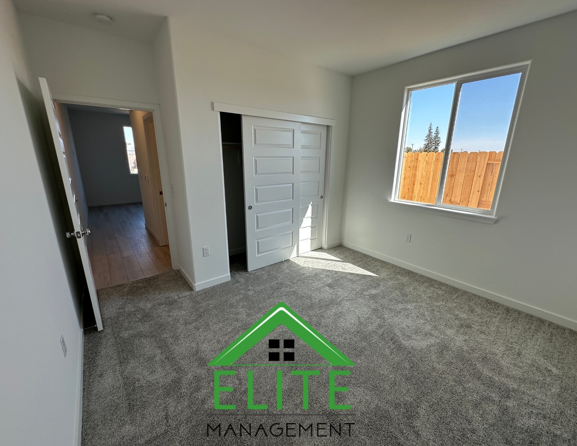 Photo - 7372 Octave St