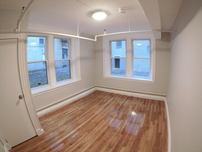Photo - 1415 Commonwealth Ave Unit B