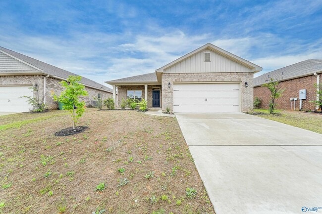 Photo - 323 Ivyleaf Dr