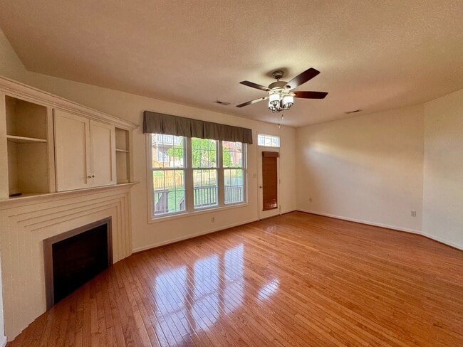 Photo - 2948 Crystal Spring Ln