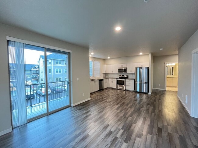 SW Beaverton 2 Bed 2 Bath Condo in River T... - SW Beaverton 2 Bed 2 Bath Condo in River T...