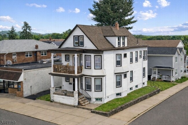 Photo - 315 Haledon Ave