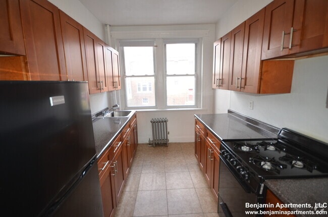 Building Photo - 1782 Commonwealth Ave Unit 10 Rental