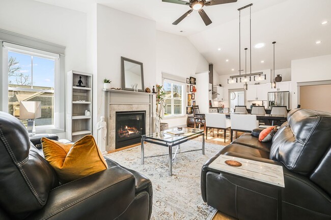 Building Photo - Modern & Fully-Furnished 3-Bedroom Home in Arden with Utilities Included