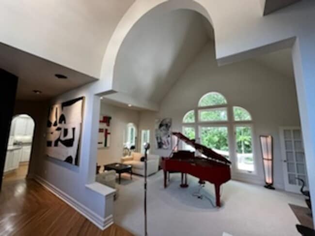 Photo - Stunning Custom Built Home with ALL Utilities Included!!