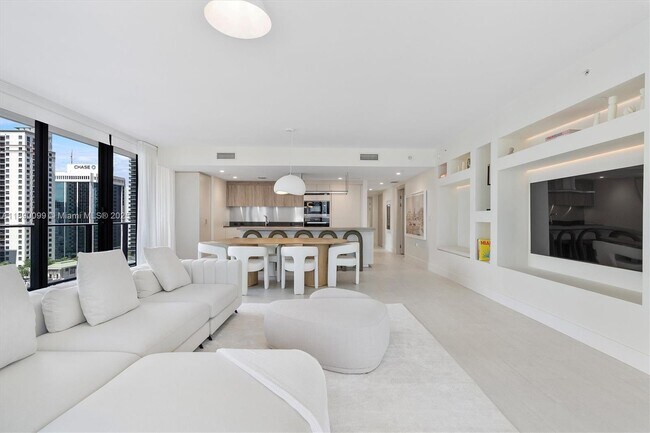 Photo - 1000 Brickell Plaza Unidad 2102