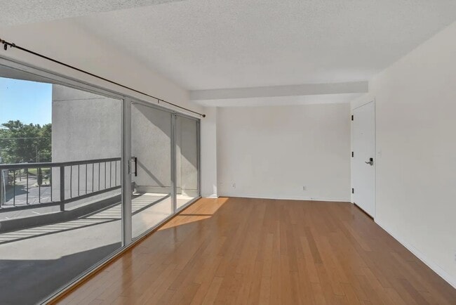 Photo - 900 19th Ave S Unit 706