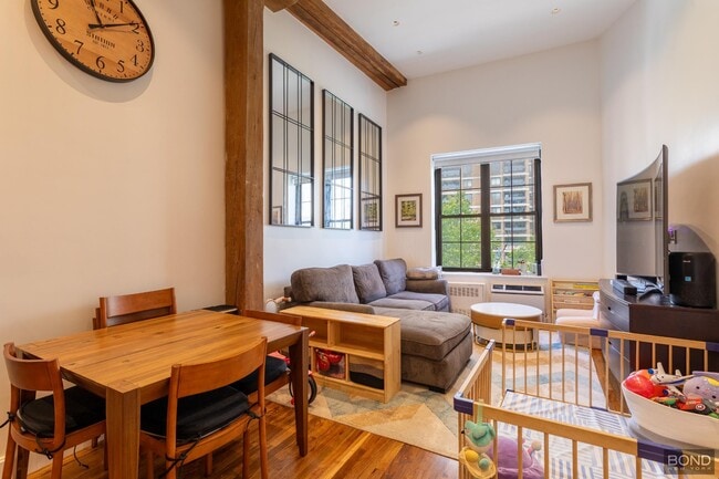 Photo - 324 Pearl St Condo Unit 5C