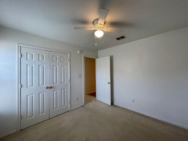 Photo - 4-Bedroom House for Rent in Killeen