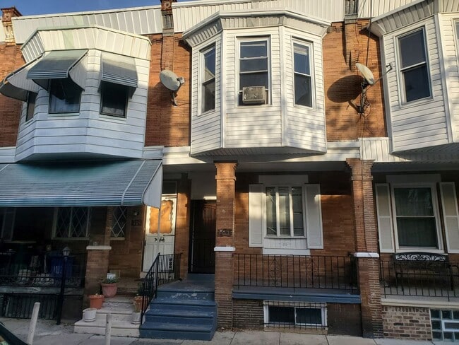 Building Photo - 3 Bedroom House in West Philadelphia