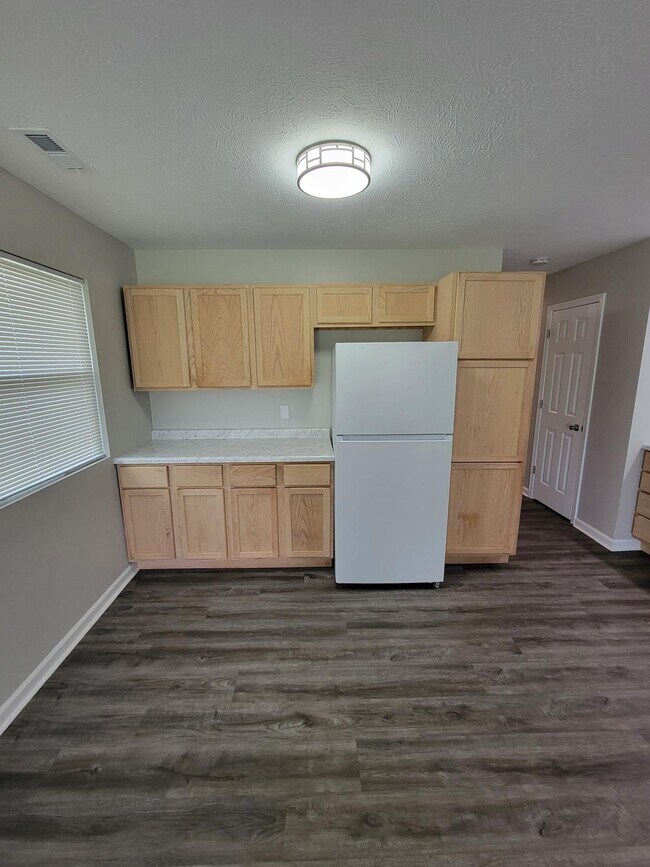 Photo - 3815 N Grand Ave Unit 3815