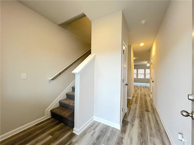 Photo - 4113 Oakwood Ter Ct