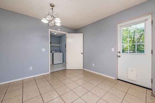 Photo - Quaint Rogers Home!