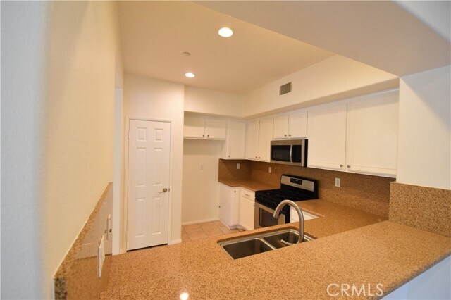 Photo - 2 Lynde Street Townhome