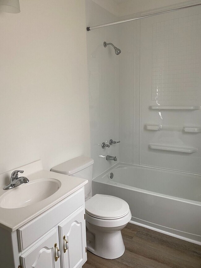 Photo - Gibson St Unit Apt 3