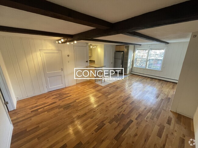 Building Photo - 26 Fayette St Unit 3-CP Rental