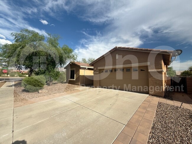 Building Photo - 1419 W Red Creek Dr Rental