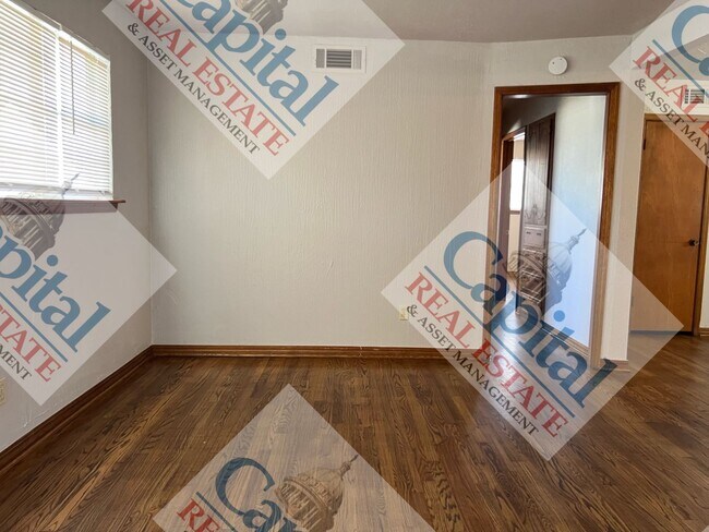 Photo - Move in Special