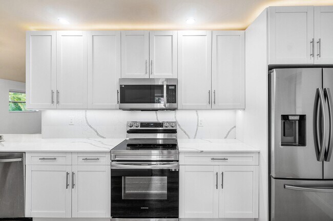 Photo - 434 SW 9th St Unit A