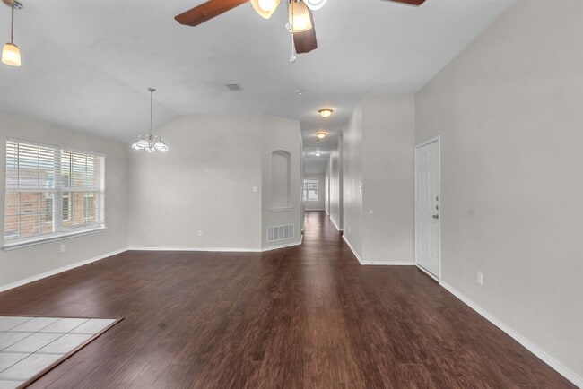 Photo - 11829 Gold Creek Dr E
