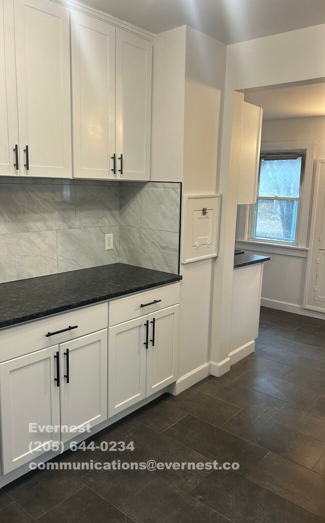 Photo - 3 Bed/1 Bath Home with In-Unit Laundry / Coming Soon!