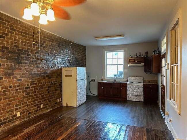 1566 Annunciation St Unit 4