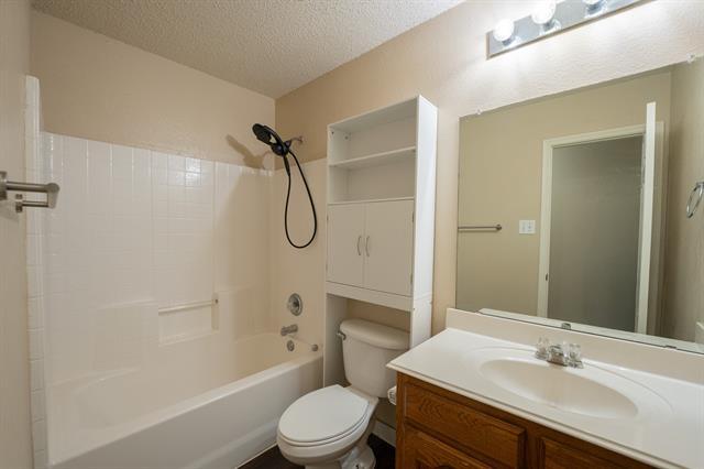 Photo - 233 Willow Creek Ln