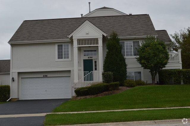 Building Photo - 696 S Rosehall Ln Rental