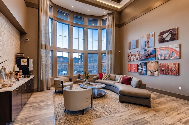 Lobby loft