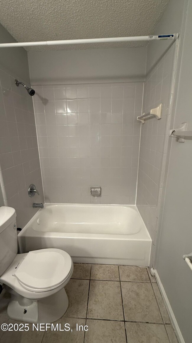 Building Photo - 8366 Rocky Creek Dr Rental