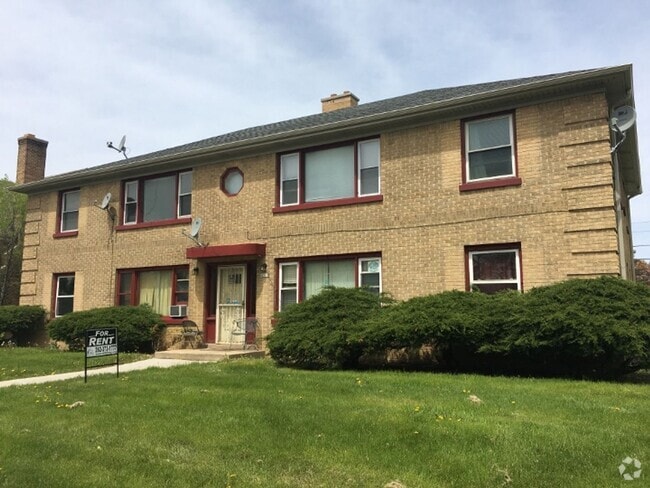 Building Photo - 4510 W Capitol Dr Unit 4 Rental