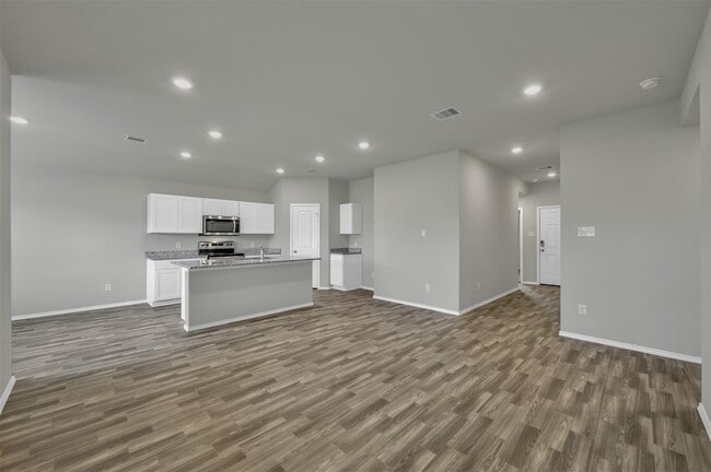 Photo - 225 Pecos Dr