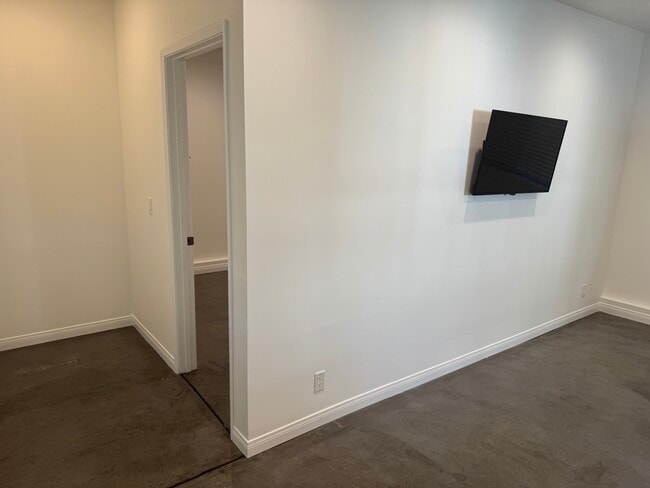 Photo - 19710 Roscoe Blvd