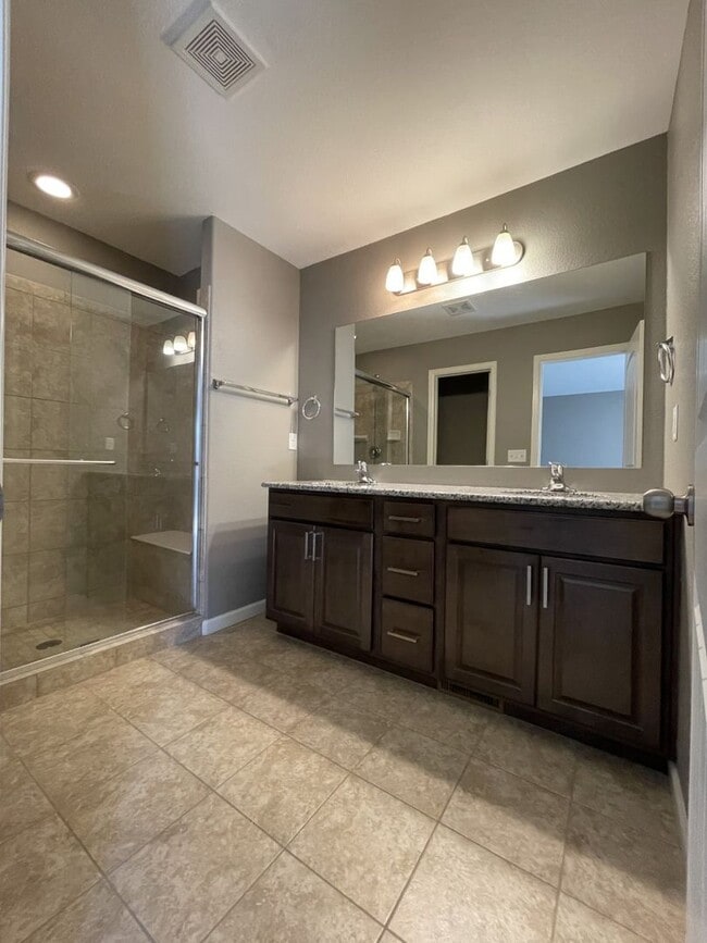 Photo - Spacious Two-Story Townhouse