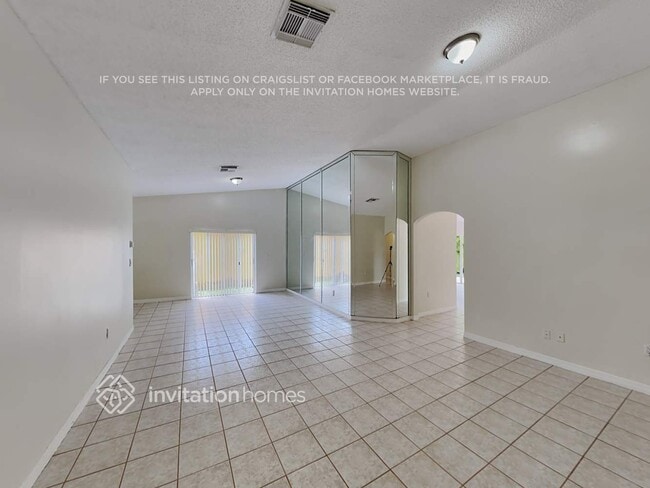 Photo - 957 NW 128th Pl