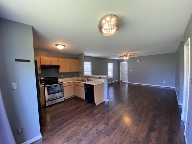 Photo - 3828 Satinleaf Dr