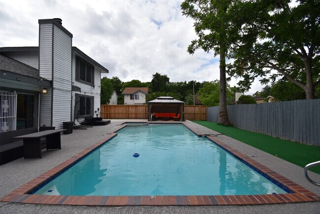 Photo - 7726 Miller Glen Ln